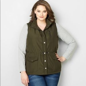 AVENUE Anorak Puffer Vest - Olive - 30/32